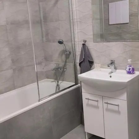 Salan West Apartment